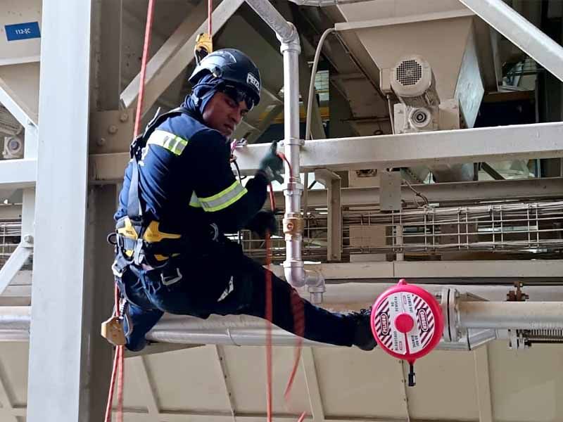 Alpinismo Industrial Resmec S.A.S